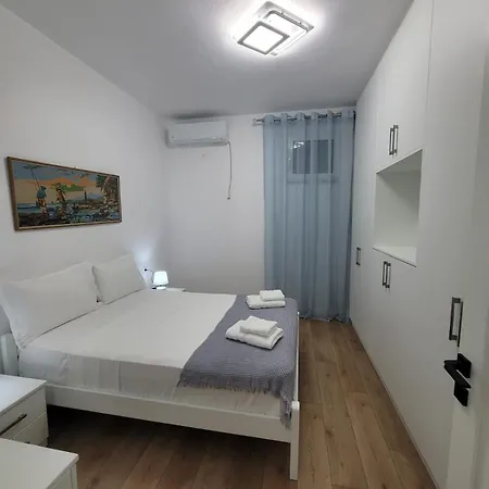 Chalet Mollanji Tirana