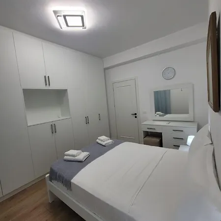 Chalet Mollanji Tirana